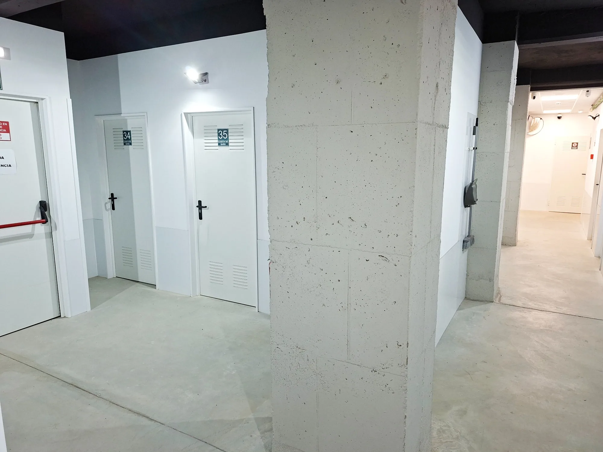 Fotografía 7 de las instalaciones del centro Paseo Marítimo de Trasteros VIPS Almería